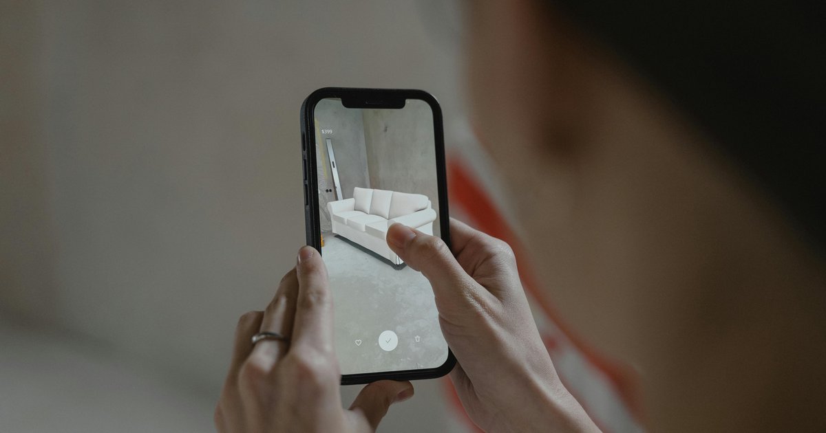 AR w retail - jak augmented reality zmienia zakupy online
