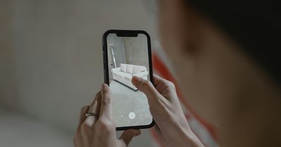 AR w retail - jak augmented reality zmienia zakupy online